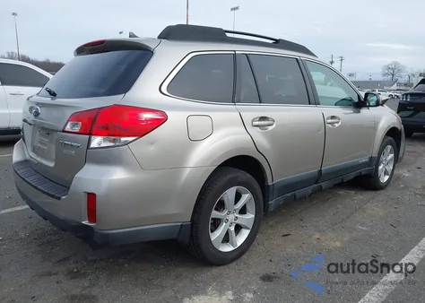 2014 Subaru Outback 2.5I Premium z USA, uszkodzony, nr VIN 4S4BRBEC8E3247121